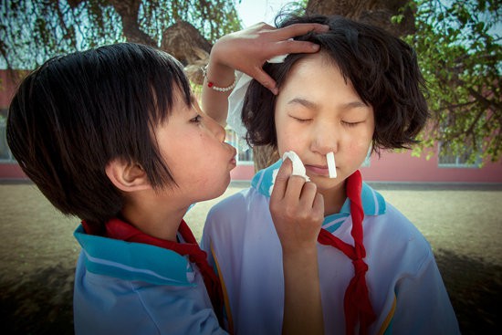 近百名学生走出山村6.jpg