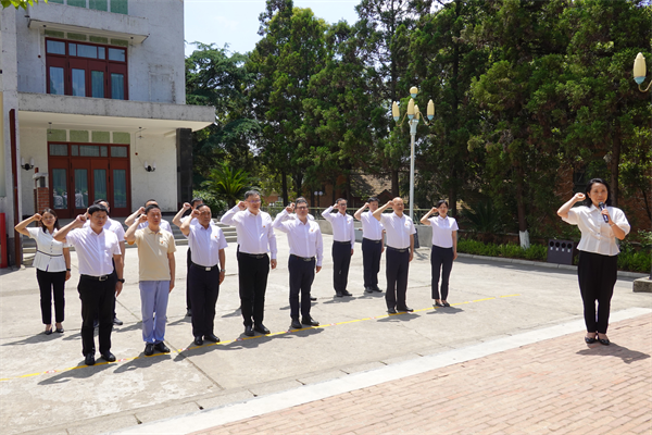 四川省红十字会赴中国两弹城爱国主义教育基地开展主题教育实地学习