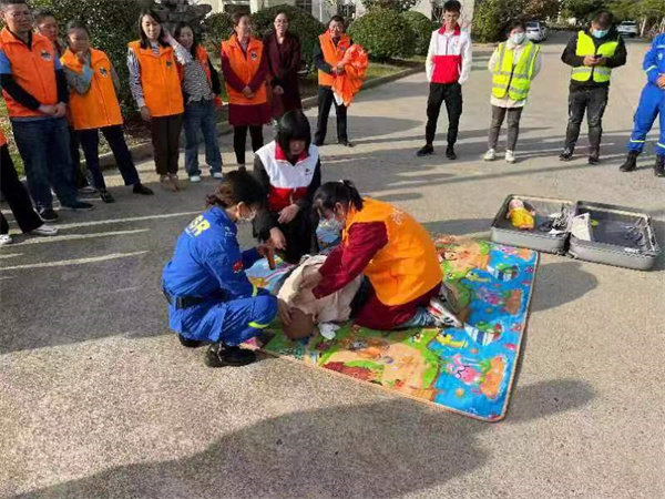 泗洪县红十字会开展“掌握急救技能，筑牢安全底线”主题培训活动